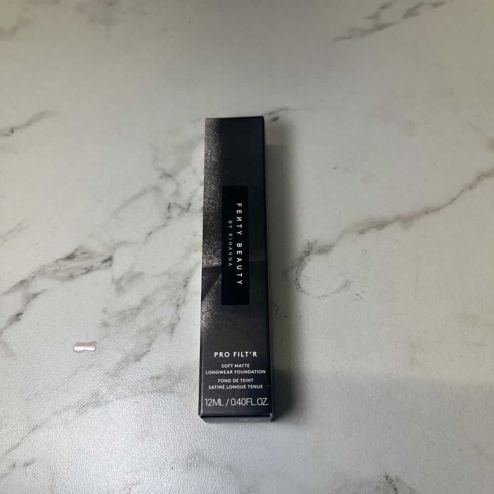 Fenty Beauty Pro Filt'r Soft Matte Longwear Foundation 0.40 fl oz / 12ml #390